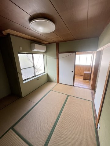 【寝室】