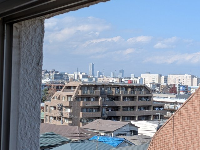【展望】 | ヴァンハウス杉田 | 窓からランドマークタワーを望むことができます