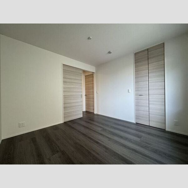 ポルト・ボヌールの洋室