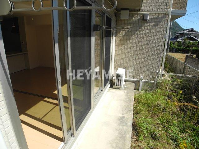 ヴェルジェ平間のバルコニー