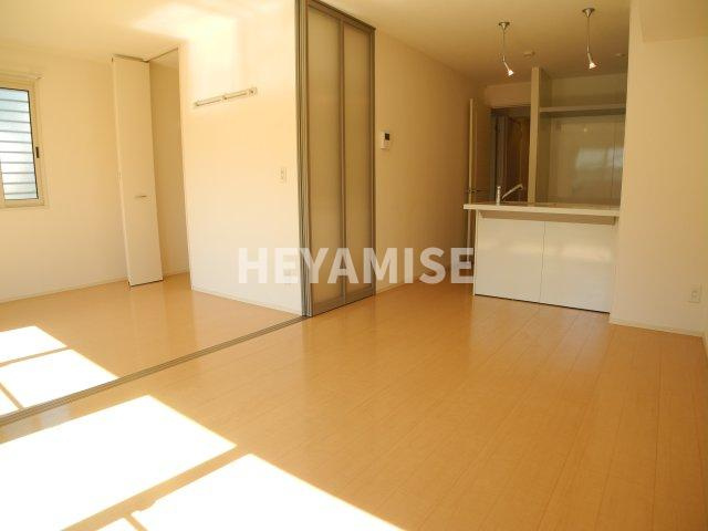 ヴェルジェ平間の居間・リビング