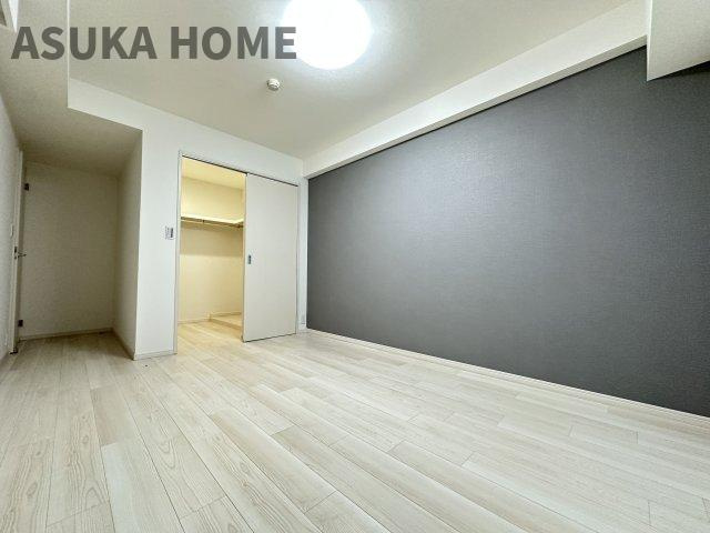 クイーンズガーデンサウスコートレジデンスの収納|散らかりやすいリビング小物の収納に良さそうですね。