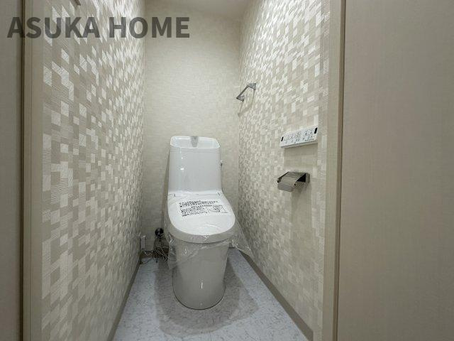 クイーンズガーデンサウスコートレジデンスのエントランス|セキュリティー面でも安心のオートロックを完備。