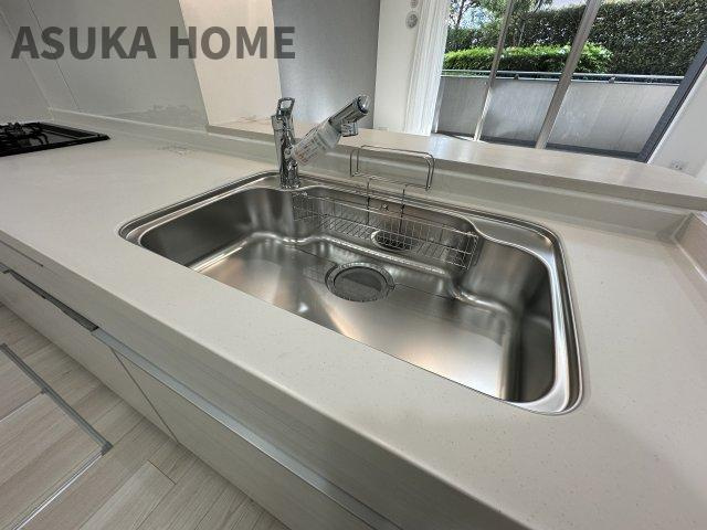 クイーンズガーデンサウスコートレジデンスの収納|衣類や箱物や思い出の品もたっぷり収納できるのでお子様の成長に合わせた収納ができそうですね。