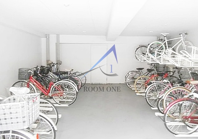 レピュア赤羽のその他共用部分|駐輪場です。