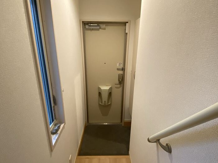 コンフォールアビテの玄関