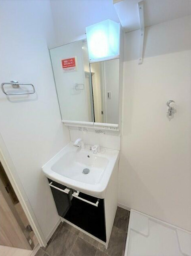 ＳＯＬＡＳＩＡ　ｒｅｓｉｄｅｎｃｅ世田谷代田の洗面所