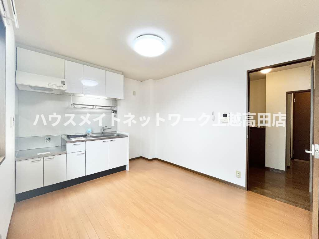 パストラル新光町Ⅰのキッチン|DK6.9帖