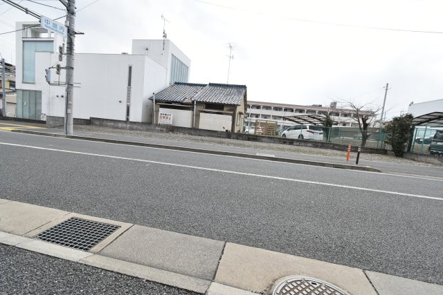 エレガンス岡崎の周辺
