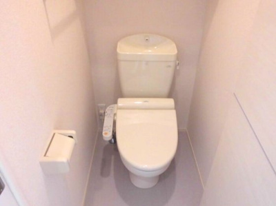 【トイレ】 | カサブランカ・ハウス | 落ち着いた色調のトイレです