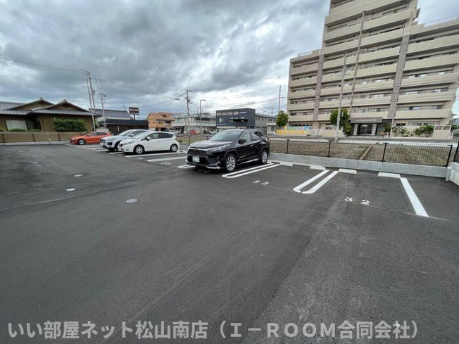 【駐車場】 | スペランツァ　ドゥーエ