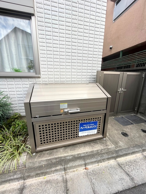 Ｐａｔｉｏ　山中　北棟のその他共用部分|★入居者専用ゴミストッカー★
