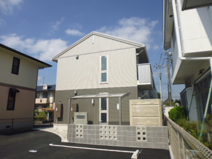セジュール松泉Ⅱの外観|お洒落な外観です★