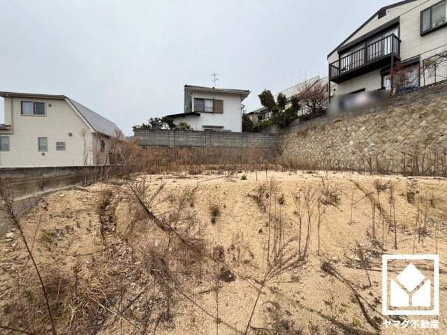 西宮市桜町の周辺|周囲にはすでに建物が建っていますので、実際の採光状況や窓の位置なども事前にご確認いただけます。