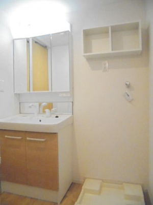 【独立洗面台】 | エクセル寿 | 独立洗面台、小物を置くことができて便利です