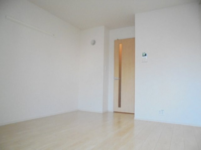 【内装】 | エクセル寿 | 明るい室内です