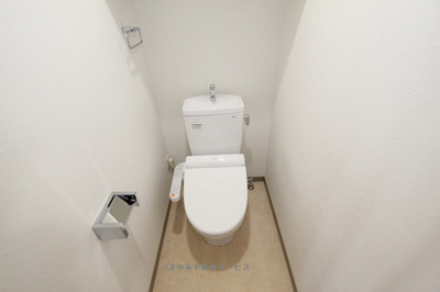 【トイレ】 | パルデンス・エコノⅦ | トイレもきれいです
エコノ7　803号室　2021/3/12撮影