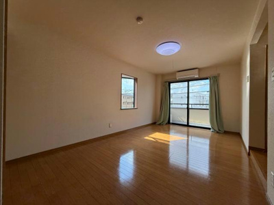 【居間・リビング】 | キャッスルハイム