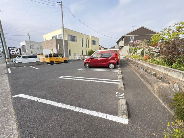 グレイスガーデン　椿の駐車場|駐車場