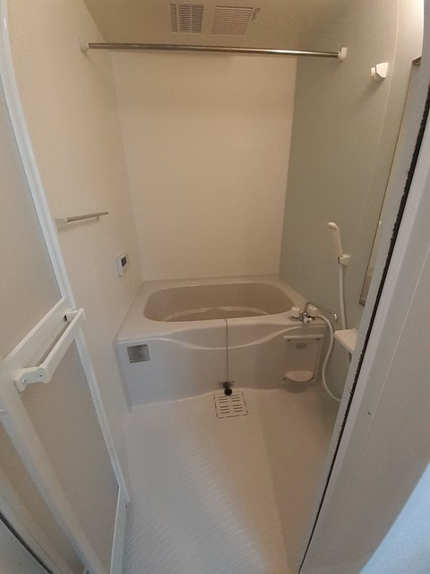ノースヴィレッジⅣ　Ａの浴室