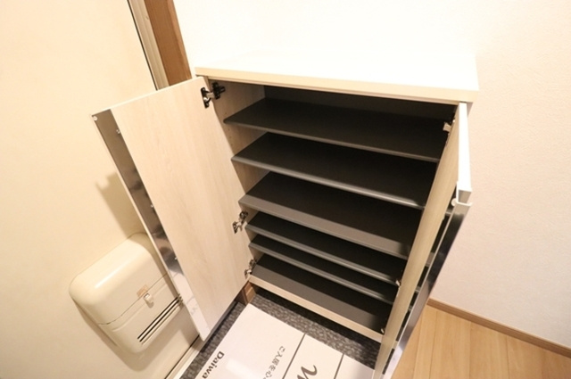 New Leavesの玄関|シューズボックス