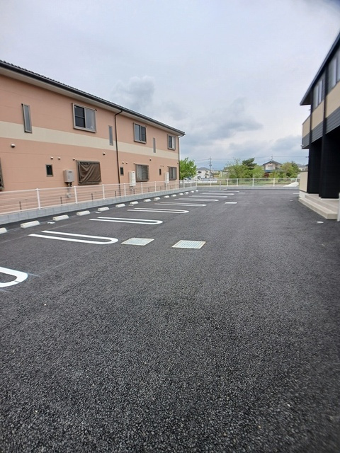 シエルの駐車場