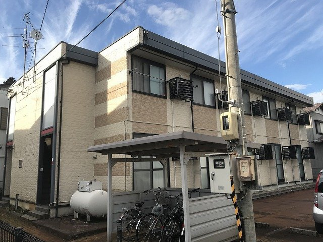 レオパレスあすなろの外観