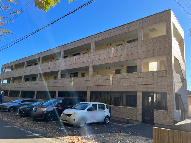 クレアトゥール　エスト　(Ｃｒｅａｔｅｕｒ　ｅｓｔ)