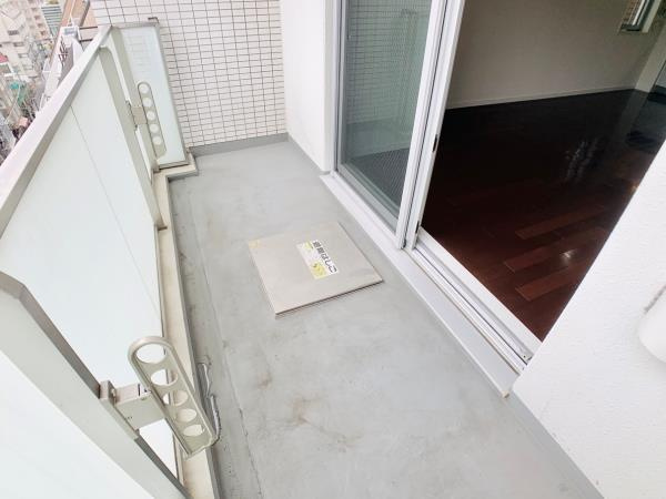 アーノンブライト一番町の居間・リビング