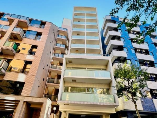 アーノンブライト一番町の外観