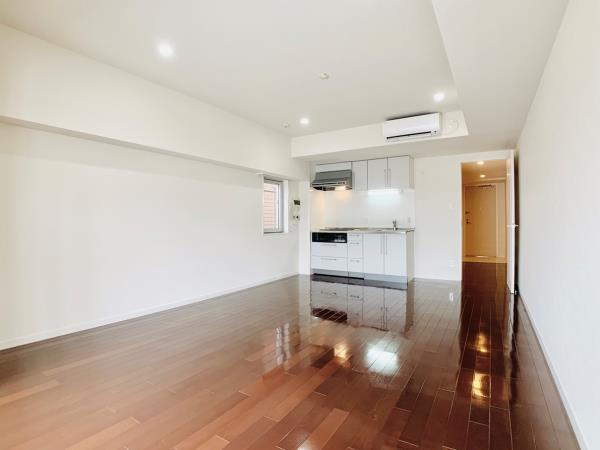 アーノンブライト一番町の居間・リビング