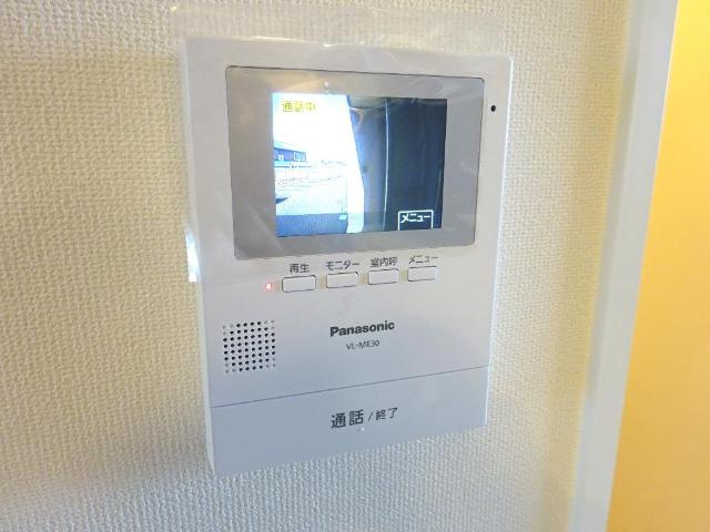 プラチナ　クローバーの内装|カメラ付インターホン