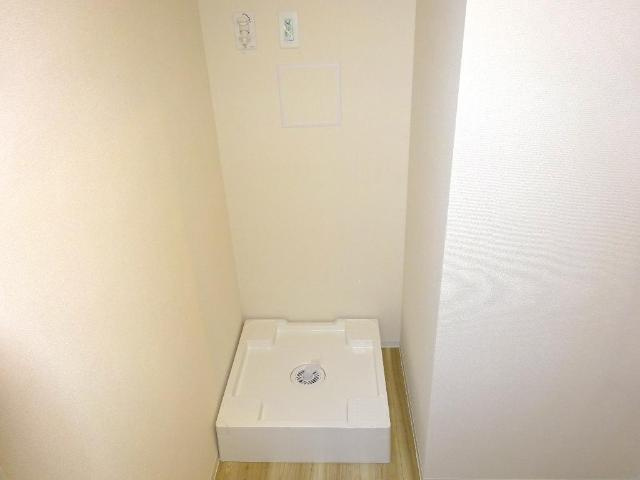 プラチナ　クローバーのその他|洗濯機置場