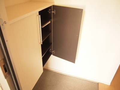 【玄関】 | ヴィラウエスト