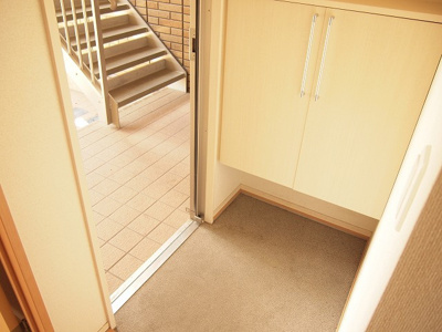 【玄関】 | ヴィラウエスト