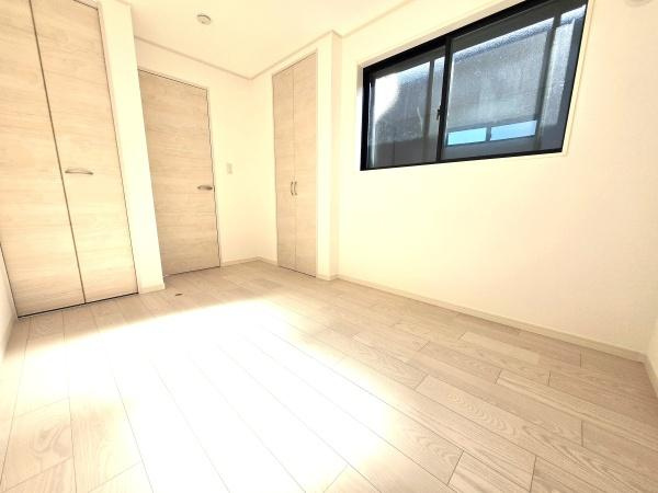 横浜市磯子区磯子２丁目の新築一戸建の洋室|落ち着きのある洋室です！
休日はこちらでおくつろぎ下さい♪