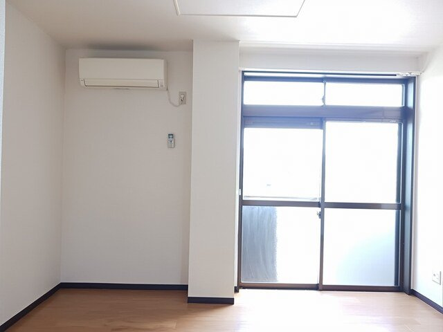 カーサ・ジョイの内装|明るい室内です