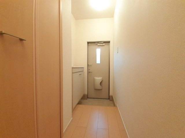 ガーデン潮風の玄関|明るい玄関です