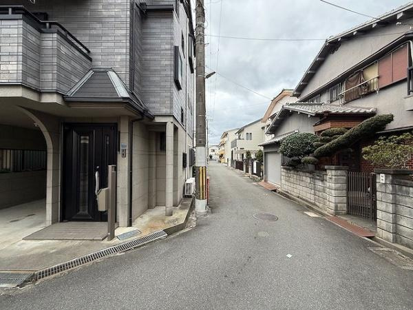 【前面道路含む現地写真】 | 守口市東町1丁目　中古戸建