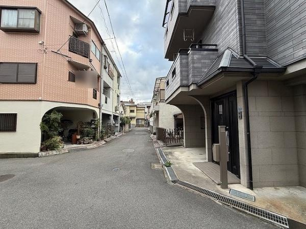 【前面道路含む現地写真】 | 守口市東町1丁目　中古戸建