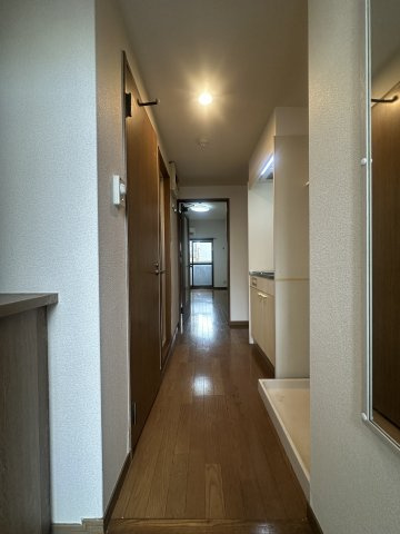 クリムゾン博多の玄関
