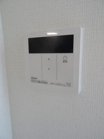 南恩加島4丁目貸家の設備|★給湯器★