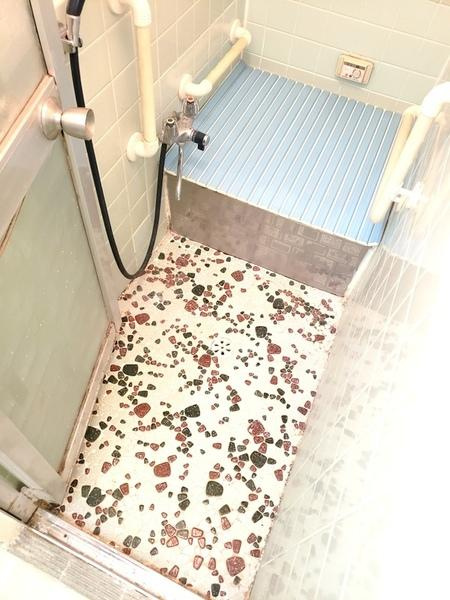 鶴町１丁目貸家の浴室|★ゆったり入れます★