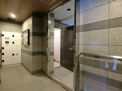 【エントランス】 | リブリ・神楽坂