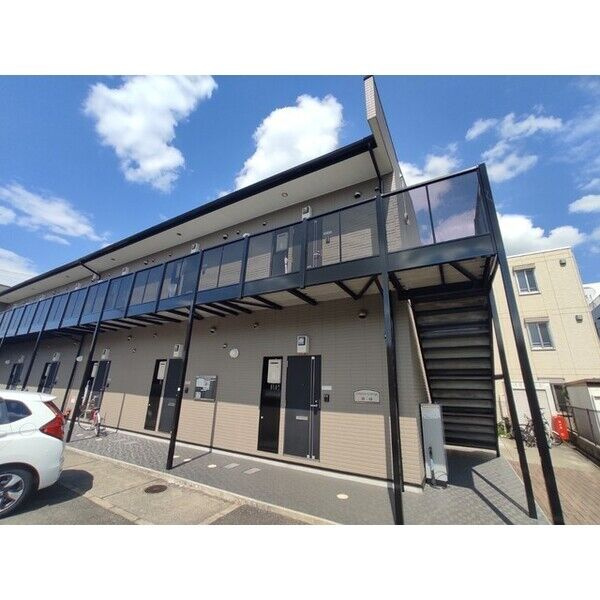 アンプルール クラージュ 別府のエントランス