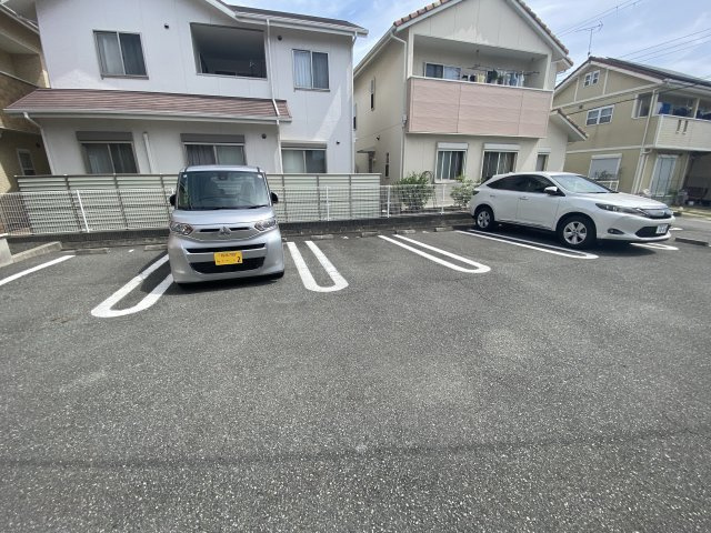 ベル・グラースの駐車場