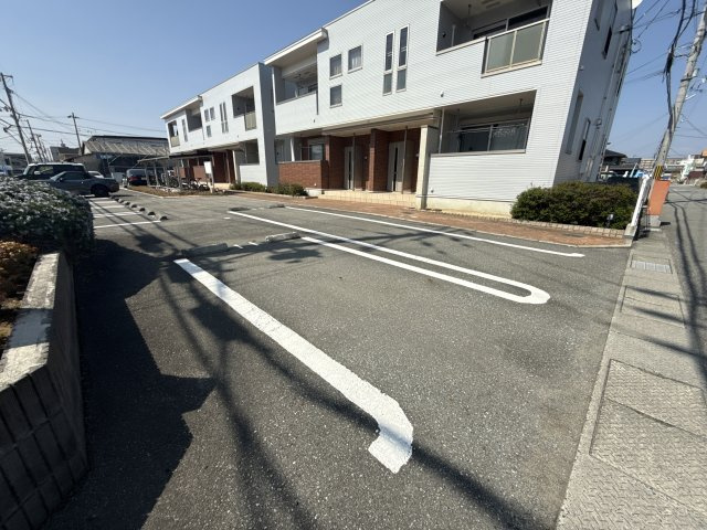 ローズミードＳ　Ⅰの駐車場
