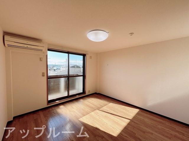 サニーハイツ川西の内装