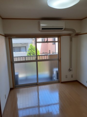 駒沢オリンピックマンションの洋室