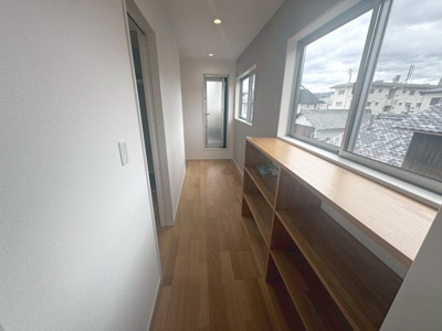 【内装】 | 平津1丁目　中古戸建 | 2階ホール廊下